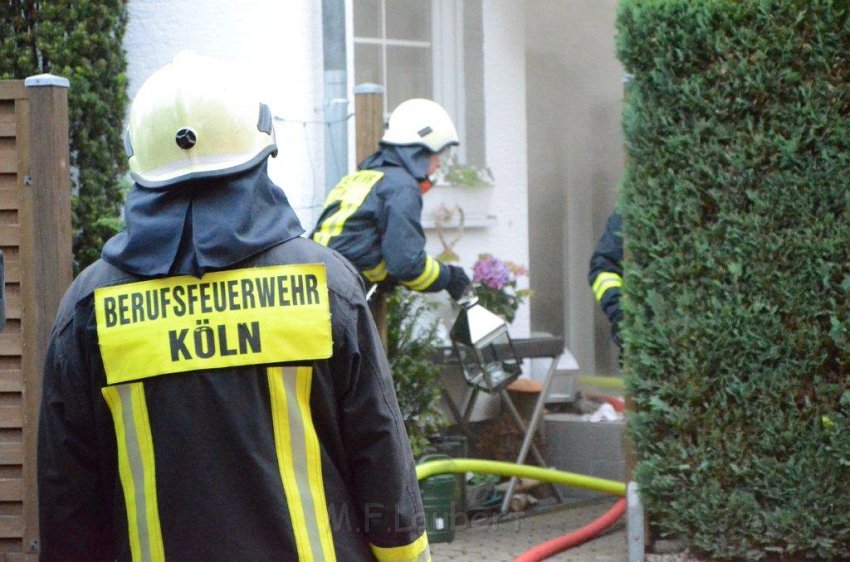 Feuer Koeln Dellbrueck Hochwinkel P25.jpg